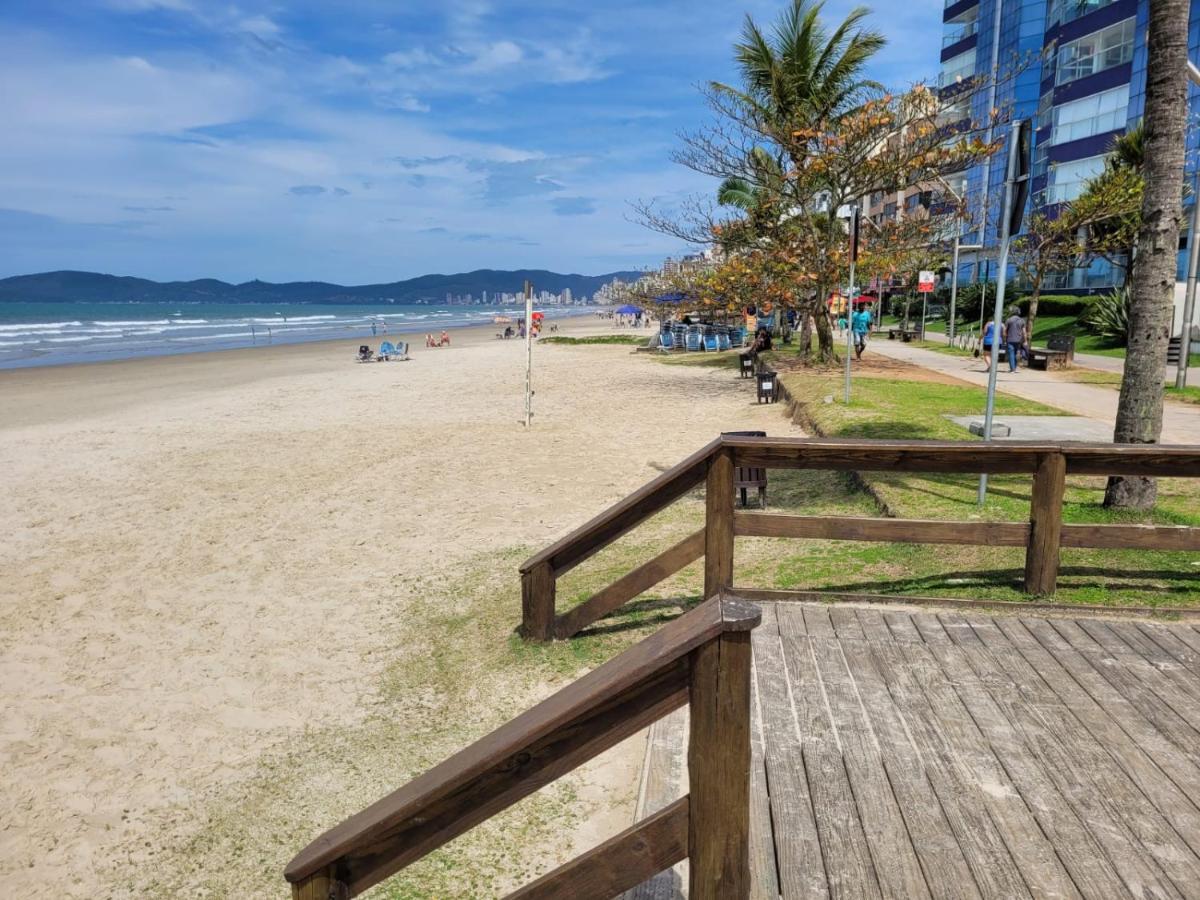 Apartamento 200 Metros Da Praia 03 Quartos Com Ar Condicionado - Meia Praia - Itapema Luaran gambar