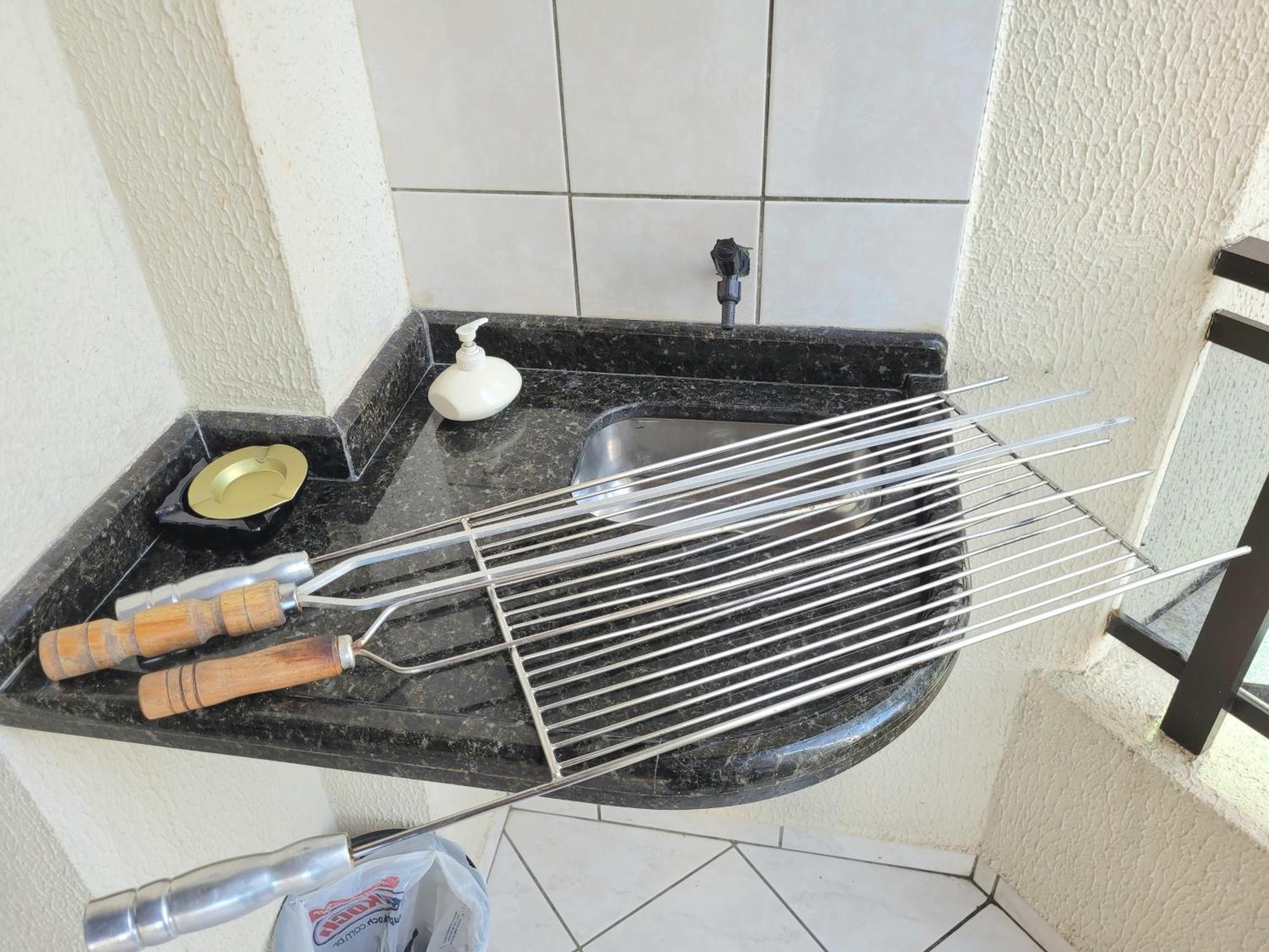 Apartamento 200 Metros Da Praia 03 Quartos Com Ar Condicionado - Meia Praia - Itapema Luaran gambar